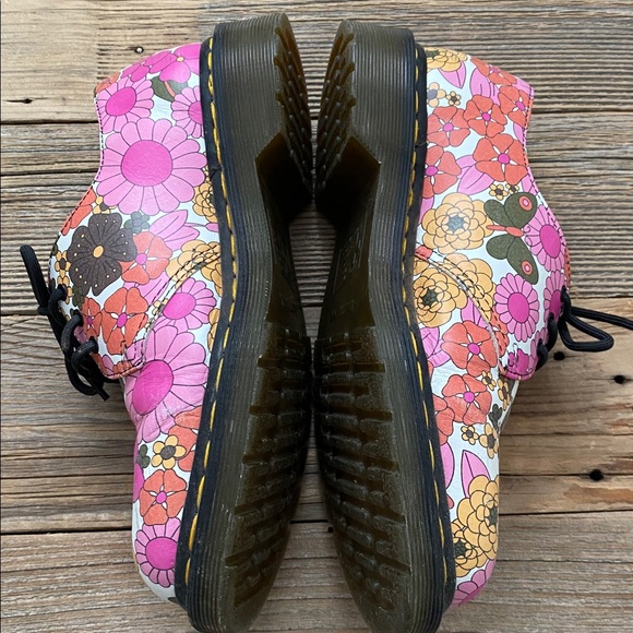 Dr. Marten Rare Retro Floral. Size 7/38. - Picture 4 of 8